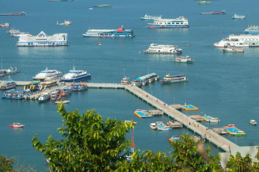 The Scenery City Hotel Pattaya Buitenkant foto